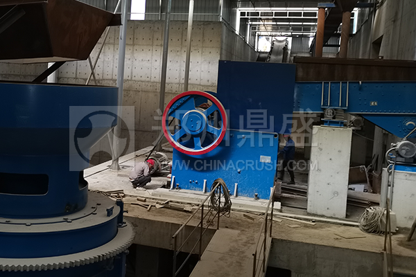 PE系列颚式破碎机